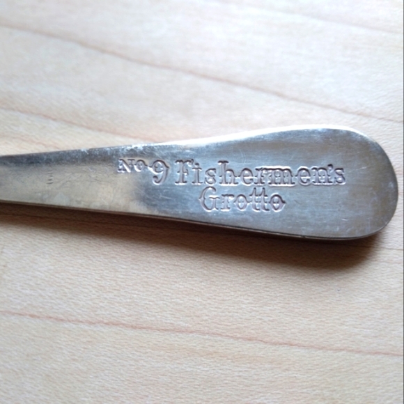 Vtg FISHERMENS GROTTO No.9 Collectors Spoon - Picture 2 of 12